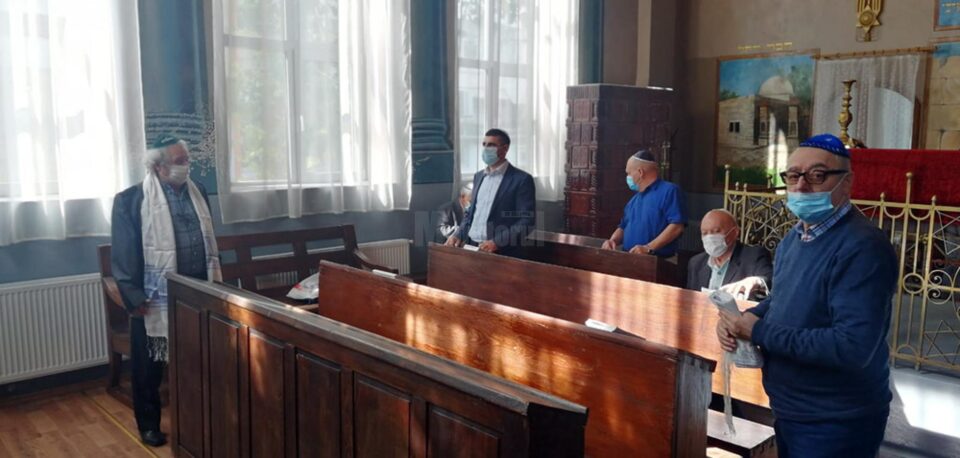 Evreii suceveni au celebrat sâmbătă Anul Nou, cu regulile impuse de pandemie