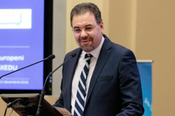Leonardo Badea (BNR): Incertitudinea privind evoluțiile pandemice este foarte mare; Banca Națională e pregatită să acționeze suplimentar.