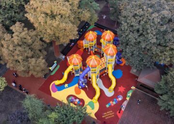 Loc de joacă de 600 de mp, pentru 150 de copii care se pot juca simultan, în Parcul Central al Sucevei