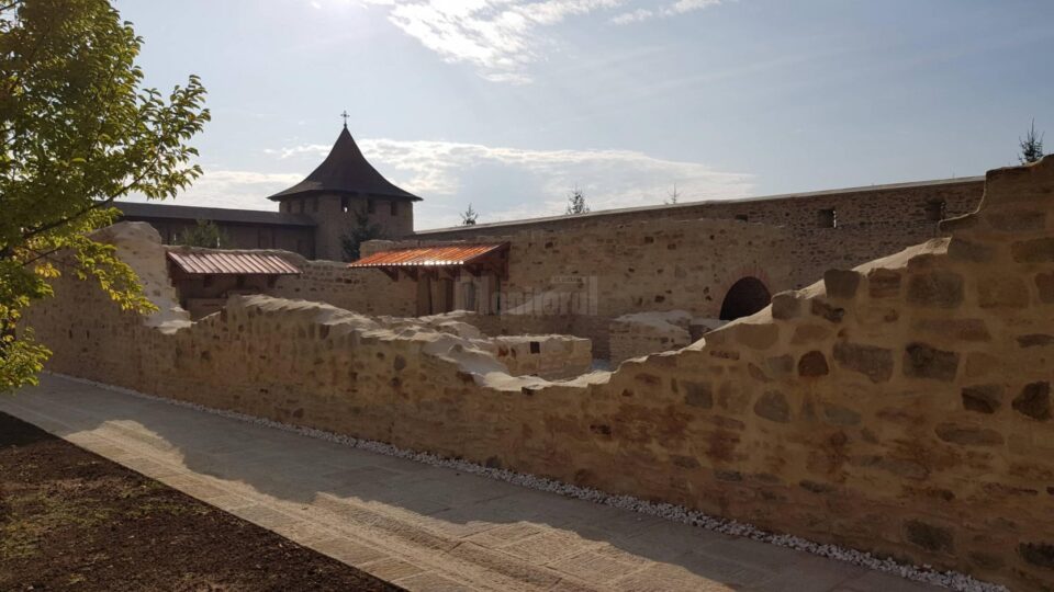 Recepția lucrărilor de restaurare de la Mănăstirea Probota Recepția lucrărilor de restaurare de la Mănăstirea Probota