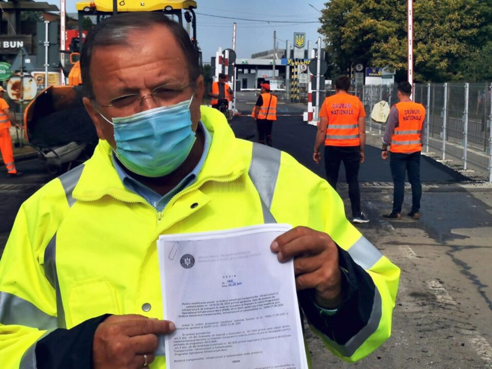 Gheorghe Flutur a prezentat ordinul prin care centurile Gura Humorului, Câmpulung Moldovenesc și Vatra Dornei au fost predate Consiliului Județean