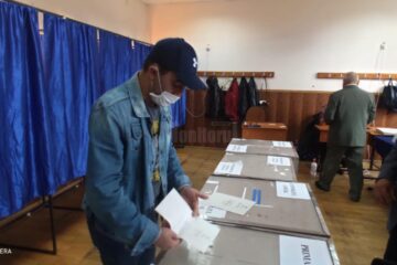 Vasile Bolohan a venit de la aproape 3000 de kilometri ca să voteze la alegerile locale