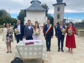 Viceprimarul Lucian Harșovschi a oficiat căsătoria a 19 cupluri care și-au unit destinele în preajma alegerilor locale