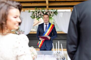 Viceprimarul Lucian Harșovschi a oficiat căsătoria a 19 cupluri care și-au unit destinele în preajma alegerilor locale