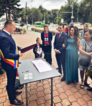 Viceprimarul Lucian Harșovschi a oficiat căsătoria a 19 cupluri care și-au unit destinele în preajma alegerilor locale
