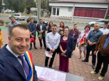 Viceprimarul Lucian Harșovschi a oficiat căsătoria a 19 cupluri care și-au unit destinele în preajma alegerilor locale