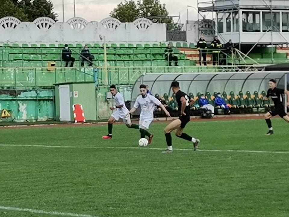 Bucovina Radauti a cedat la limita duelul cu Sporting Juniorul, de la Vaslui. Foto Cristian Lapa