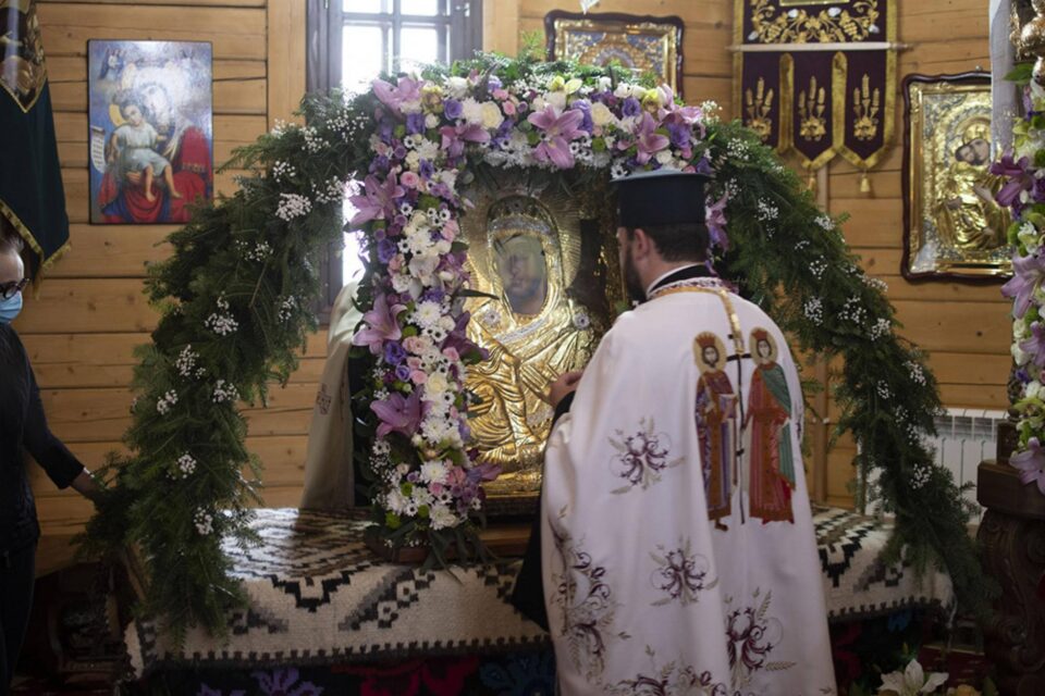 Vizită duhovnicească în Parohia Straja II