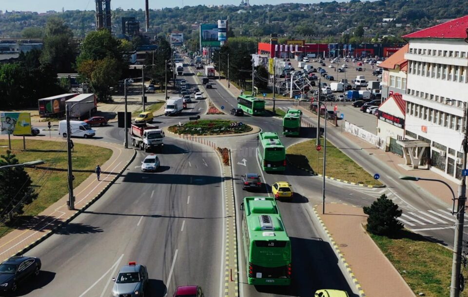Autobuzele electrice aflate în probe prin Suceava vor fi introduse curând pe traseele TPL