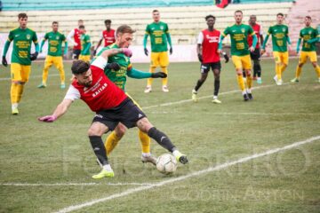 Duelurile dintre Șomuz și Foresta au fost tot timpul încrâncenate. Foto Codrin Anton (FotoSport)