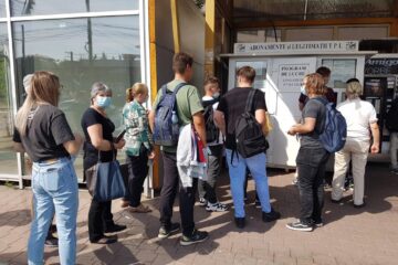 Punct de distribuție abonamentelor TPL în stația Centru