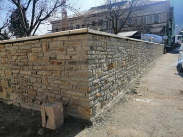 Coroana imperială va fi remontată pe fațada Muzeului ”Arta Lemnului” din Câmpulung Moldovenesc