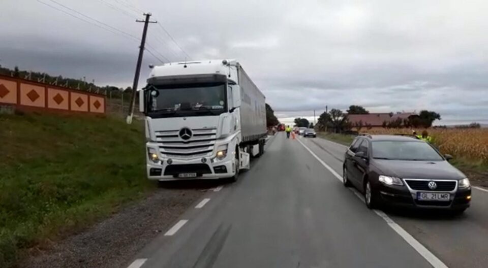 Vehiculul greu implicat în accident