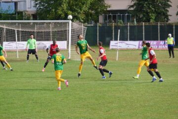 Șomuz a castigat la limita confruntarea cu Foresta