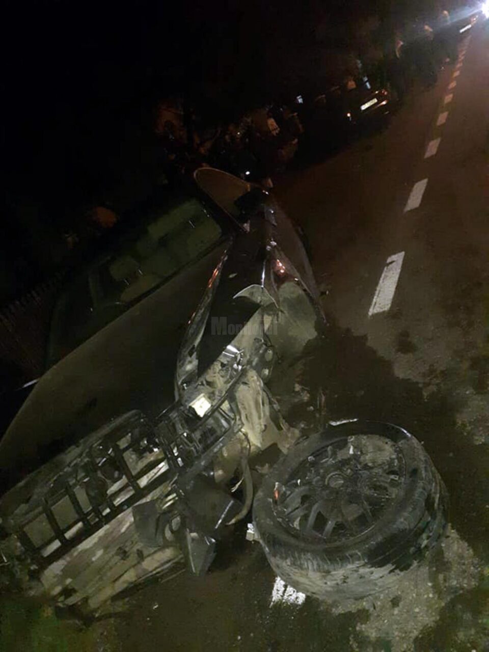 Șoferul în vârstă de 20 de ani al autoturismului Audi A4 a ajuns la spital