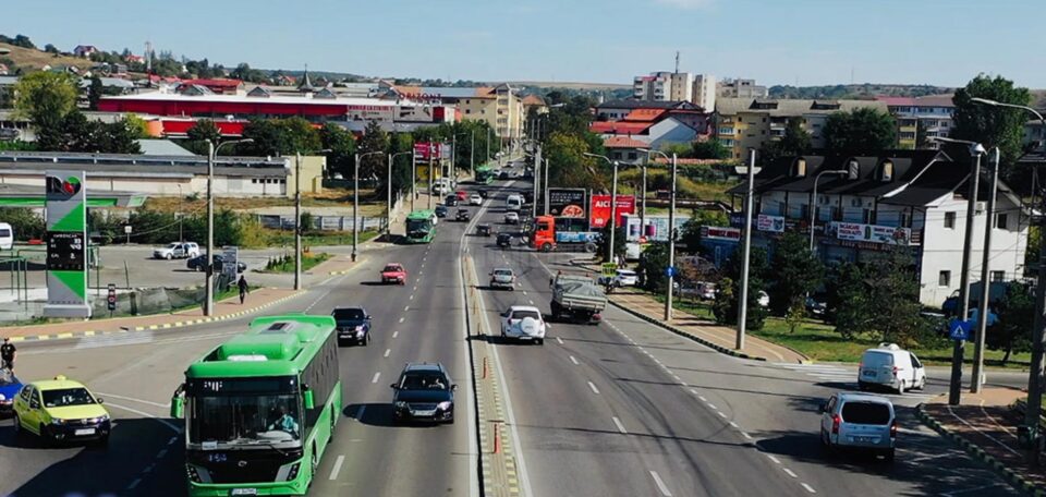 Autobuzele TPL circulă cu taxatoare până când va fi introdus sistemul e-ticketing