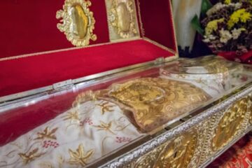 Arhiepiscopia Iașilor regretă că românii pot veni în oraș în orice scop, mai puțin pentru pelerinajul la Sf. Parascheva
