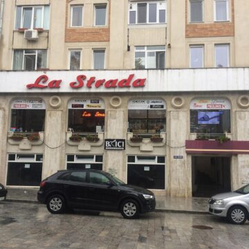 Magazinele „La Strada” au reduceri de până la 10% la articolele noi și de până la 40% la colecțiile anterioare
