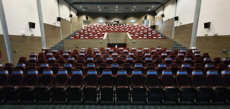 Teatrul „Matei Vișniec” Suceava suspendă activitățile cu publicul pentru o perioadă de 14 zile Teatrul „Matei Vișniec” Suceava suspendă activitățile cu publicul pentru o perioadă de 14 zile