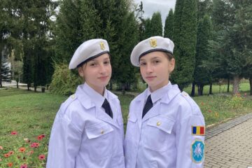 Surorile gemene Raluca-Mihaela și Geanina-Elena Ciubotaru