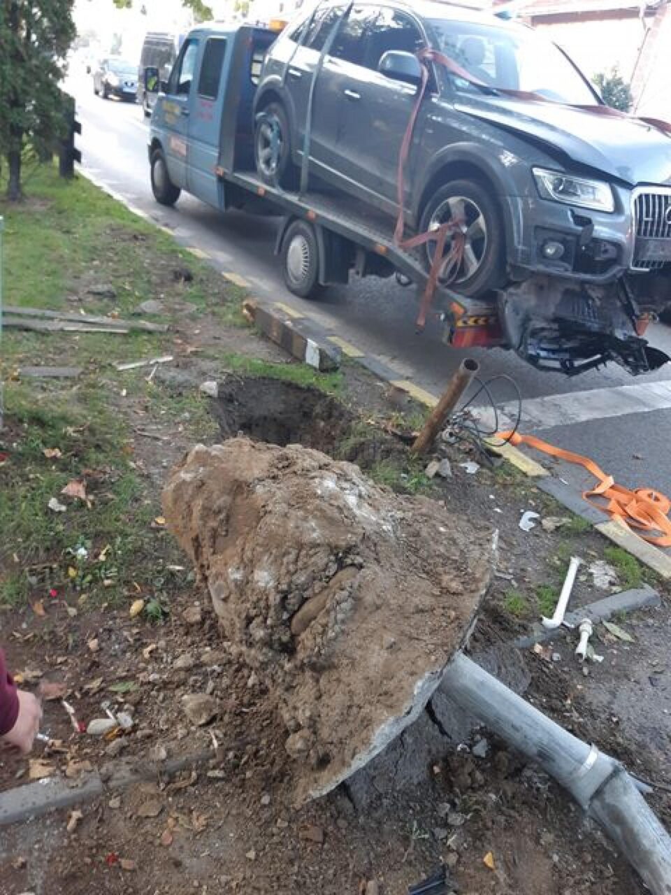Accident în intersecție