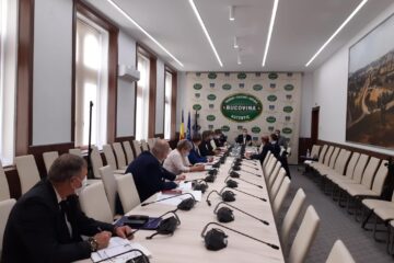 Comitetul Județean pentru Situații de Urgență Suceava a decis, luni, aplicarea unor restricții în vederea limitării răspândirii virusului