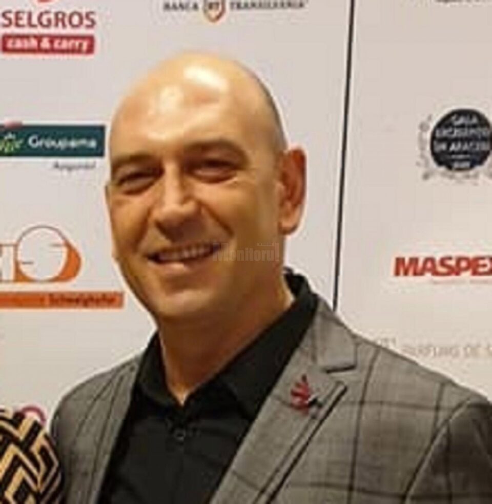 Directorul postului de radio Viva FM Suceava, jurnalistul Marius Cocoș