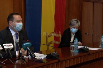 Prefectul Alexandru Moldovan și dr. Dana Costea