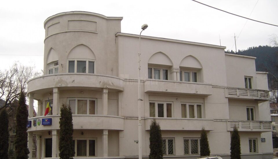 Cinci cazuri de Covid la Primăria Câmpulung Moldovenesc