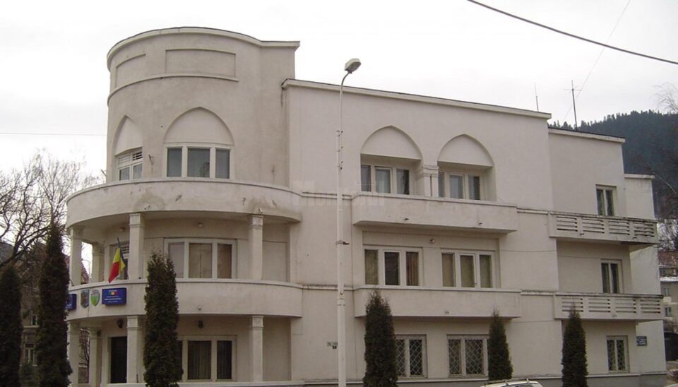 Cinci cazuri de Covid la Primăria Câmpulung Moldovenesc