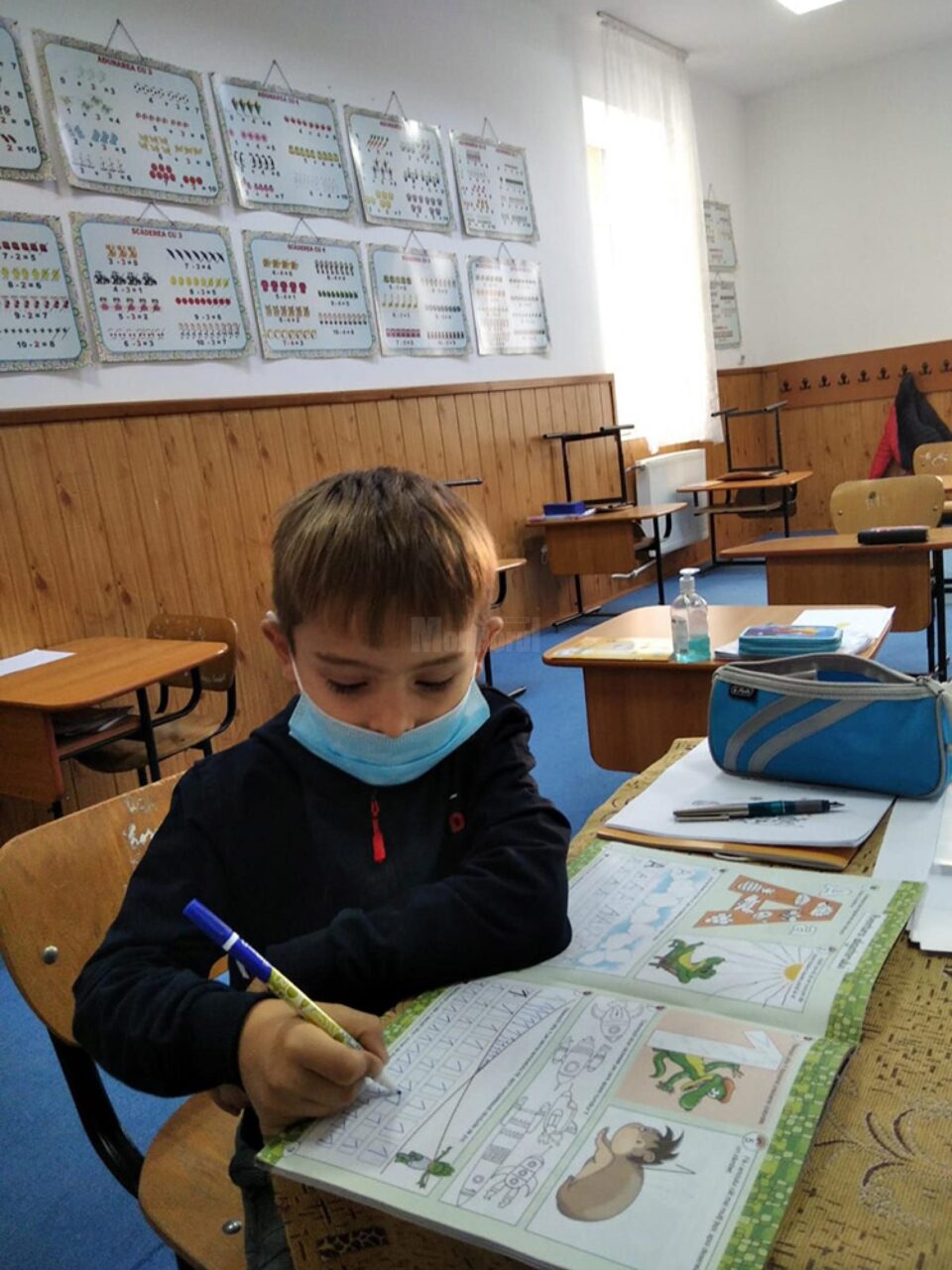 Părinții elevilor din clasa pregătitoare de la Reuseni refuză să-și trimită copiii la școală