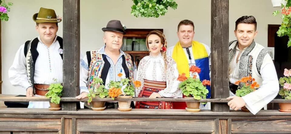 „Atelierul Național de Folclor”, proiect cultural la care au participat artiști din mai multe zone ale țării