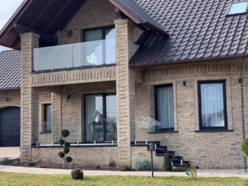 Balustrade din sticlă cu performanțe de siguranță și eleganță de la Gridoma