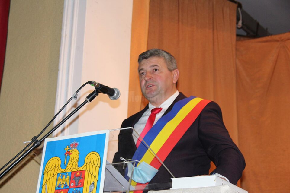 Cătălin Coman a depus jurământul pentru al treilea mandat de primar al municipiului Fălticeni