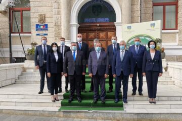 PNL Suceava a înregistrat listele de candidați pentru alegerile parlamentare PNL Suceava a înregistrat listele de candidați pentru alegerile parlamentare