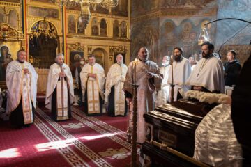 Suceava și-a luat adio de la doctorul Cristian Irimie, cu ceremonial militar cu Gardă de Onoare. Foto: Ema MOTRESCU