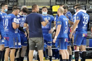 Handbalistii suceveni au castigat la limita meciul cu CSM Resita. Foto: handbalmania.ro