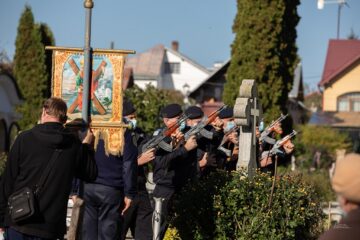 Suceava și-a luat adio de la doctorul Cristian Irimie, cu ceremonial militar cu Gardă de Onoare. Foto: Ema MOTRESCU