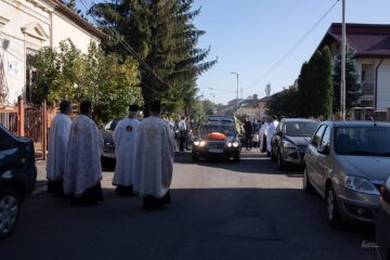 Suceava și-a luat adio de la doctorul Cristian Irimie, cu ceremonial militar cu Gardă de Onoare. Foto: Ema MOTRESCU