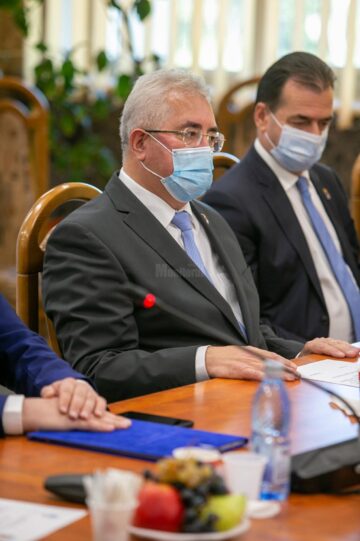 Premieră: depunerea jurământului de primar al Sucevei, făcută în prezența premierului României
