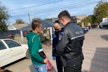 Lipsa măștii de protecție înseamnă o amendă de minim 500 de lei