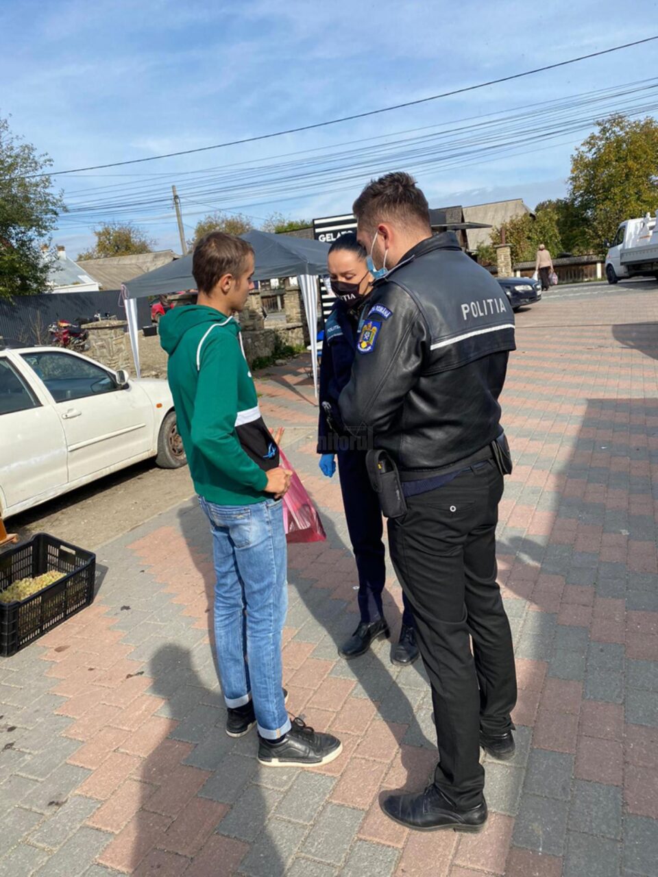 Polițiștii au dat aproape 200 de amenzi, pentru lipsa măștii