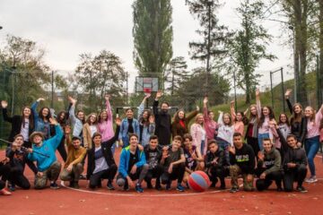 „Ne pasă!”, piesă de teatru filmată recent de Asociația Tinerilor Ortodocși Suceveni