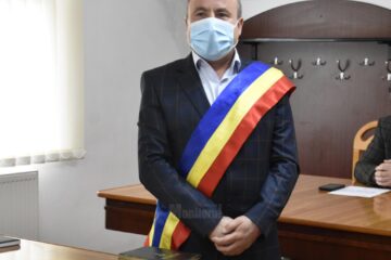 Tomiță Onisii a depus jurământul pentru al patrulea mandat de primar al orașului Liteni