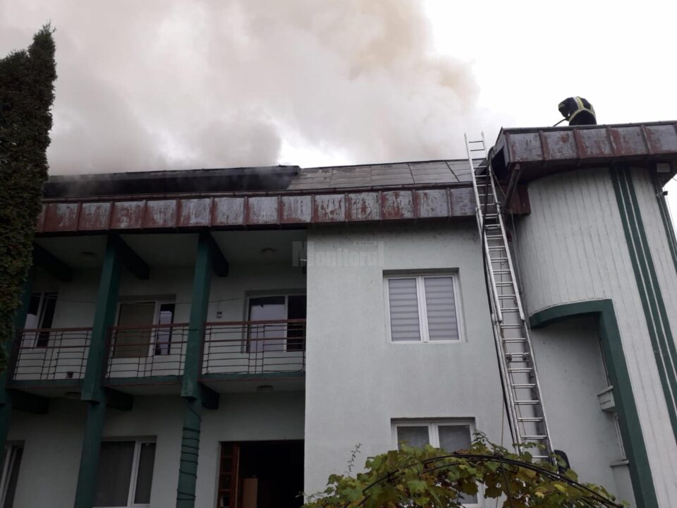 incendiu piata burdujeni5