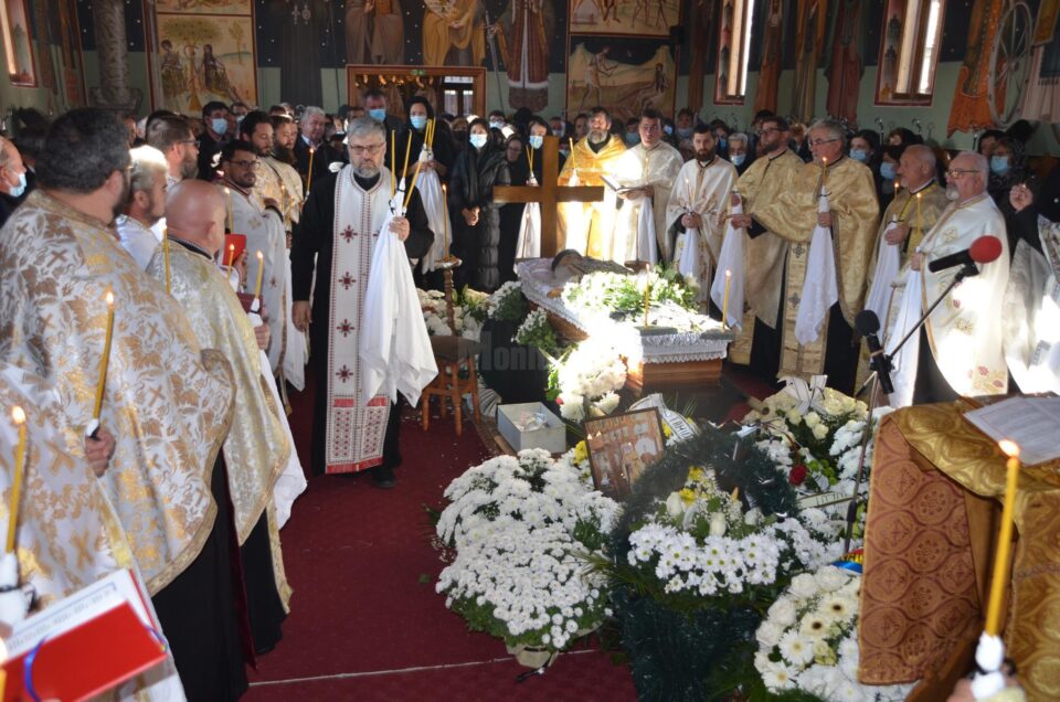 Părintele jertfelnic slujitor al Domnului Constantin Patrolea a fost condus către ceruri