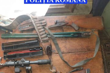 Politiștii au găsit acasă la braconier arme de vânătoare și produse ale infracțiunii de braconaj