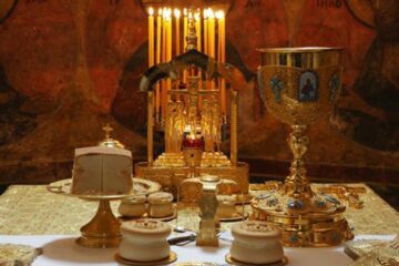 Ce simbolizează buretele folosit la Sfânta Liturghie?