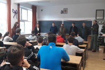 Vizita conducerii companiei EGGER la clasa de învățământ dual din cadrul Colegiului Tehnic „Samuil Isopescu” din Suceava, în luna februarie 2020