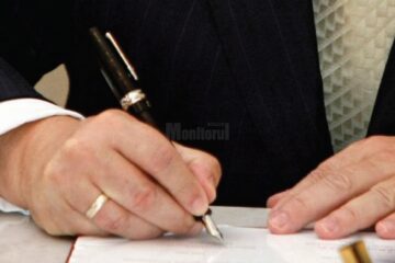 Directorul Poliției Locale Rădăuți, destituit de primarul Bogdan Loghin Foto digi24.ro